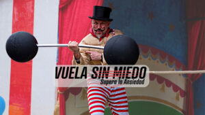 un hombr elevata unas pesas falsas